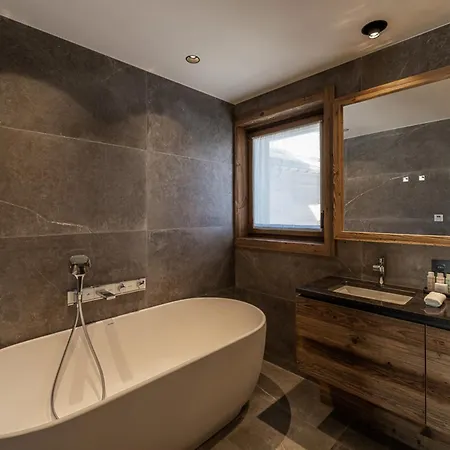 Sublime Avec Sauna Et Animaux Admis A - Fr-1-568-33 Шале