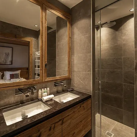 De Luxe Avec Piscine Et Sauna, Proche Des Pistes A - Fr-1-568-33